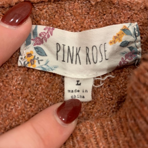 Sweater - Picture 4 of 4